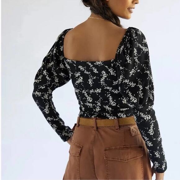 Anthropologie Sweetheart Neckline Black Motif floral Printed Crop Blouse - Picture 3 of 12